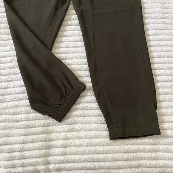 Vince Green Pants - Picture 2 of 9